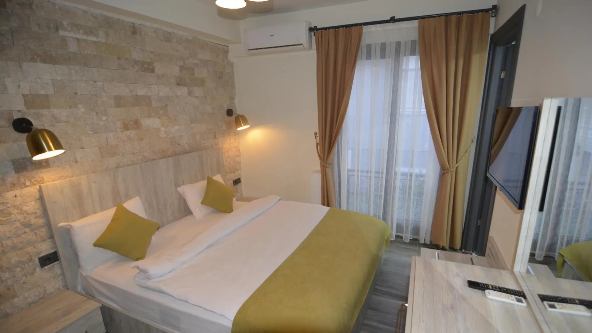 Talles Comfort Boutique Hotel - Alacati - Adult Only